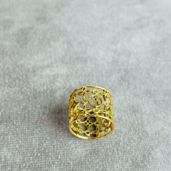 Louis Vuitton Filigree Goldtoned Ring 7 - Picture 6 of 12